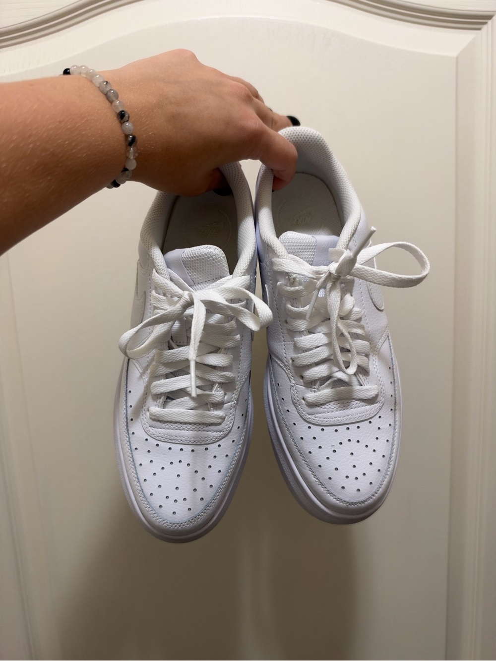 Nike Women's White Leather Low-Top Sneakers